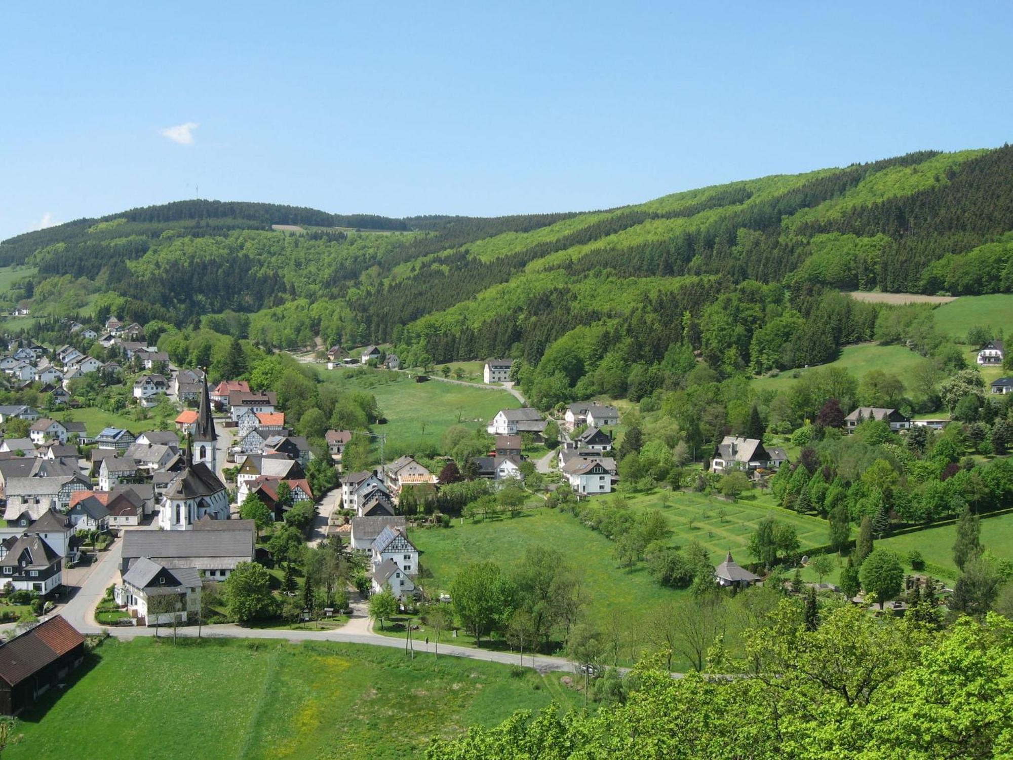 Nice Holiday Home Near Ski Area Медебах Экстерьер фото